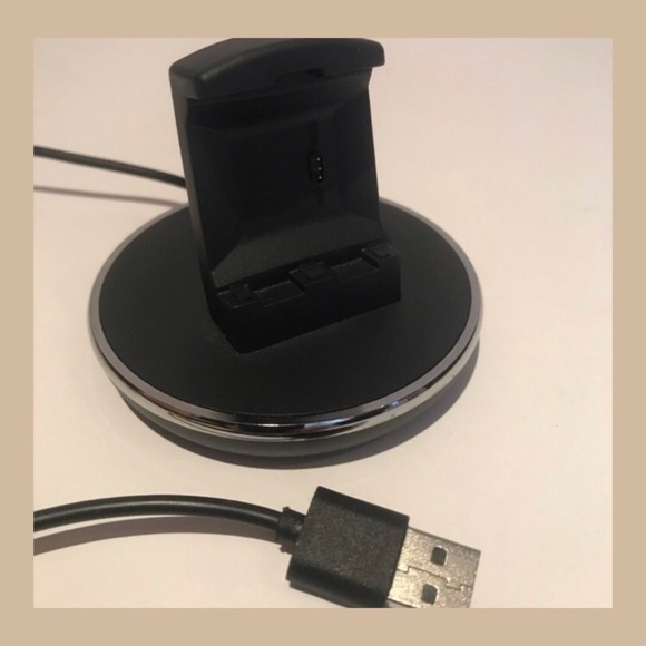 Fitbit Quick Smart watch charger - Picture 1 of 4